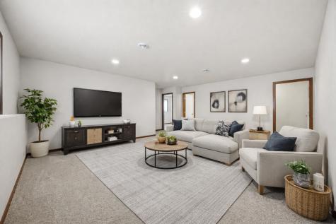 726 Prairie Avenue Horace ND 58047