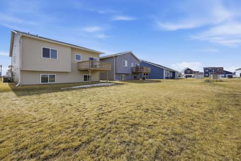 726 Prairie Avenue Horace ND 58047