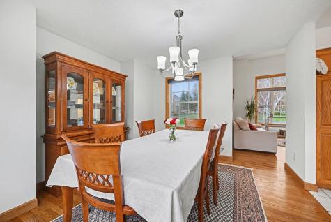 3961 Stonebridge Drive N Eagan MN 55123