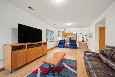 3961 Stonebridge Drive N Eagan MN 55123