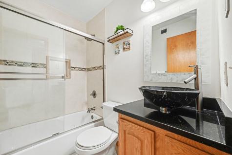 3961 Stonebridge Drive N Eagan MN 55123