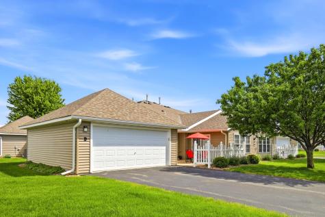 1906 Oak Tree Lane Austin MN 55912
