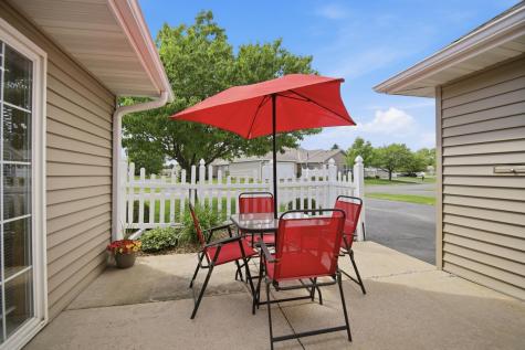 1906 Oak Tree Lane Austin MN 55912
