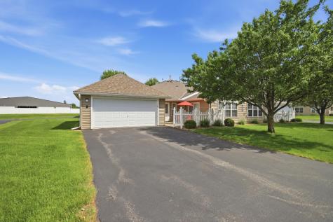 1906 Oak Tree Lane Austin MN 55912