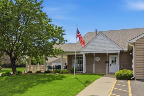 1906 Oak Tree Lane Austin MN 55912