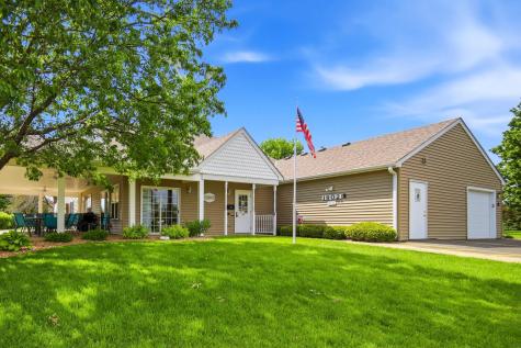 1906 Oak Tree Lane Austin MN 55912