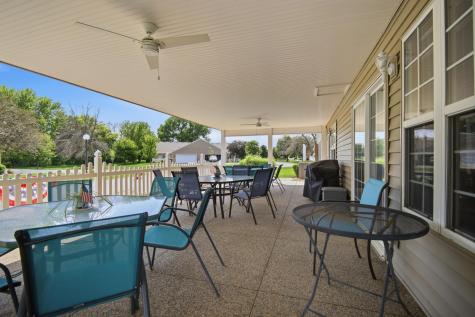 1906 Oak Tree Lane Austin MN 55912