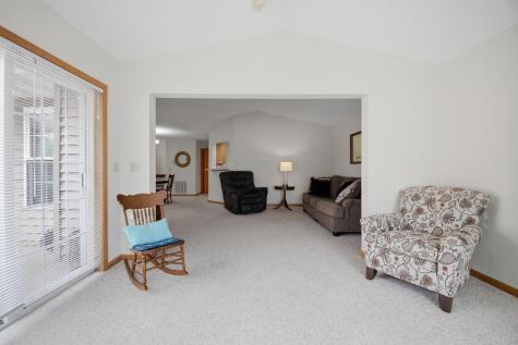 1906 Oak Tree Lane Austin MN 55912
