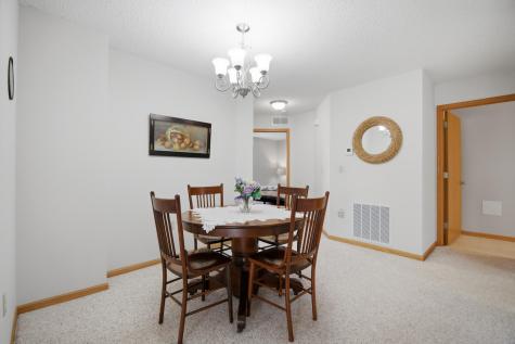 1906 Oak Tree Lane Austin MN 55912