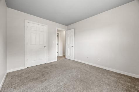 2209 6th Avenue S Fargo ND 58103