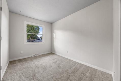 2209 6th Avenue S Fargo ND 58103