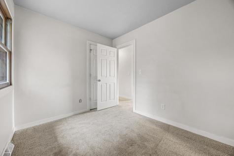 2209 6th Avenue S Fargo ND 58103