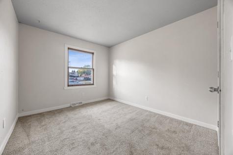 2209 6th Avenue S Fargo ND 58103