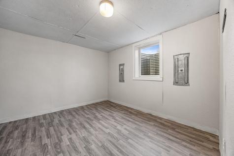 2209 6th Avenue S Fargo ND 58103