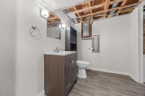 2209 6th Avenue S Fargo ND 58103