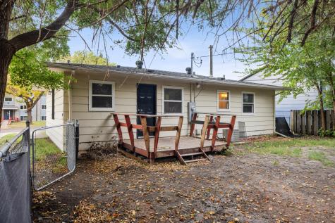 2209 6th Avenue S Fargo ND 58103