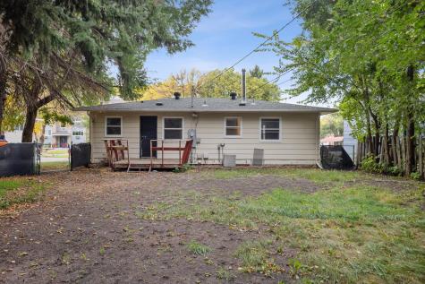 2209 6th Avenue S Fargo ND 58103