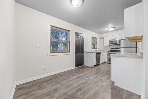 2209 6th Avenue S Fargo ND 58103