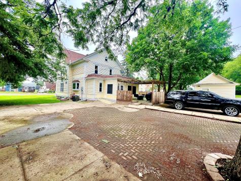 324 Monroe Avenue Ortonville MN 56278