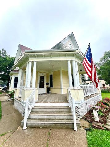 324 Monroe Avenue Ortonville MN 56278