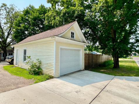 324 Monroe Avenue Ortonville MN 56278
