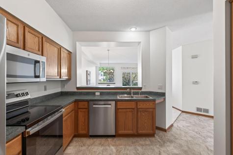 2162 Water Lilly Lane Eagan MN 55122