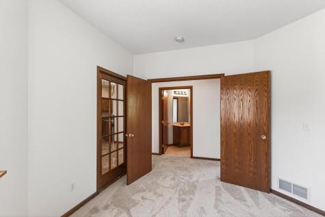 2162 Water Lilly Lane Eagan MN 55122