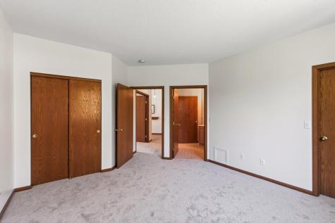 2162 Water Lilly Lane Eagan MN 55122