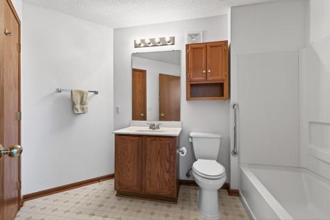 2162 Water Lilly Lane Eagan MN 55122