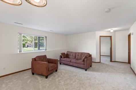 2162 Water Lilly Lane Eagan MN 55122