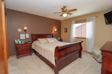 149 Mary Circle North Mankato MN 56003