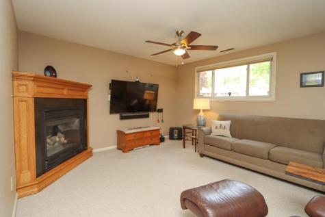 149 Mary Circle North Mankato MN 56003