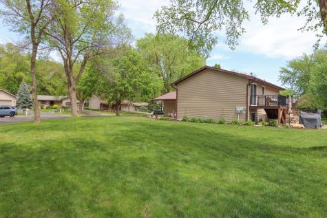 149 Mary Circle North Mankato MN 56003