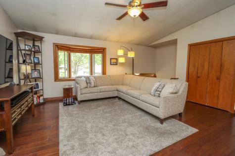149 Mary Circle North Mankato MN 56003