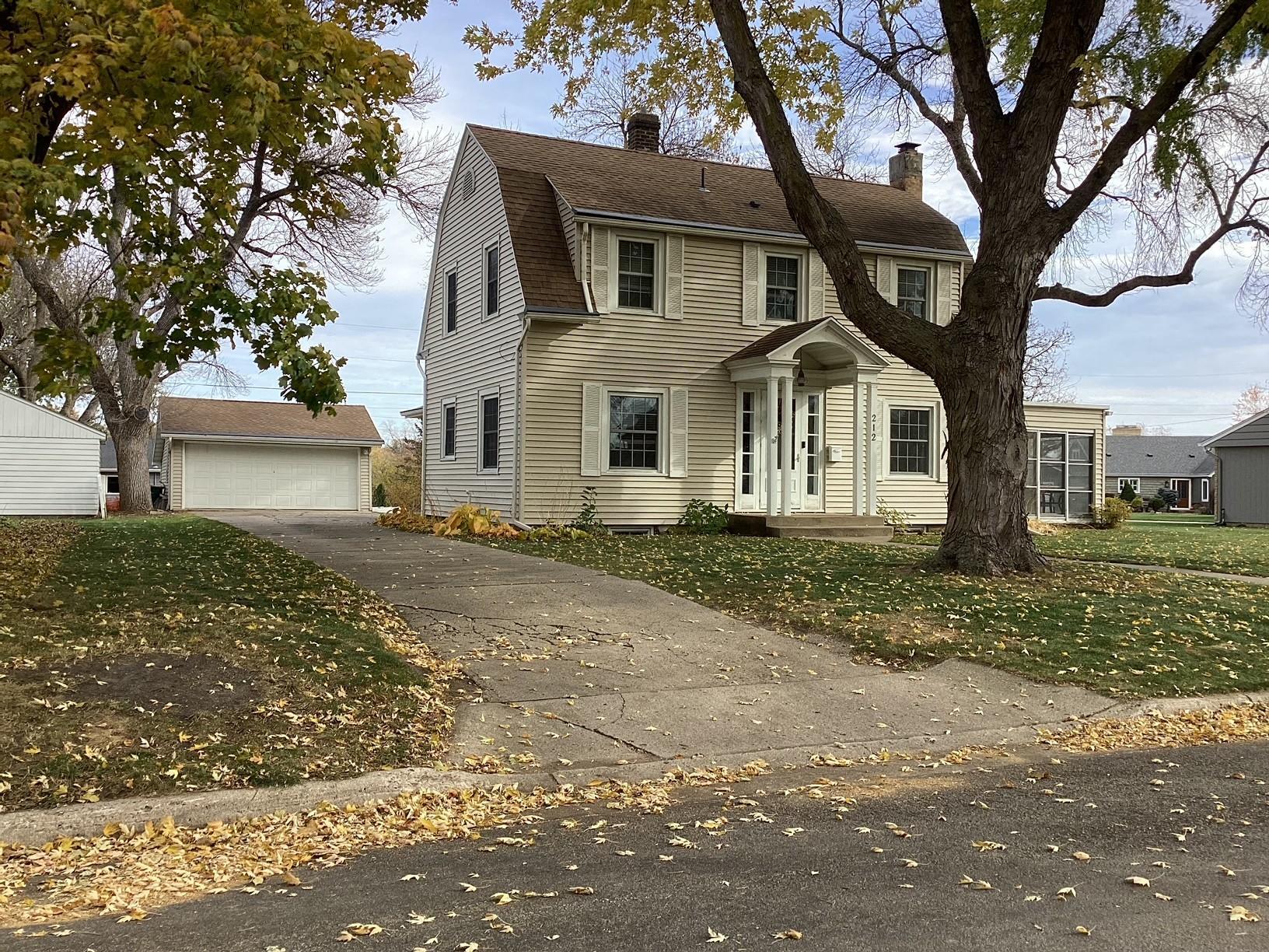 212 Lee Place Albert Lea MN 56007