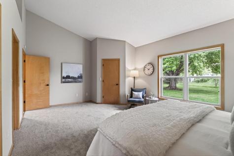343 Appleblossom Lane E Shakopee MN 55379