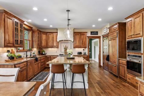 10020 Holloway Farms Road Loretto MN 55357