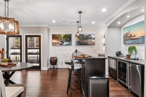 10020 Holloway Farms Road Loretto MN 55357