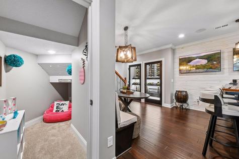 10020 Holloway Farms Road Loretto MN 55357