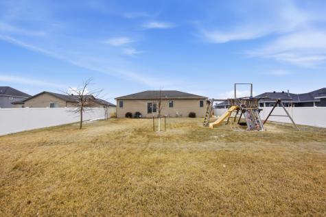 4727 6th Street W West Fargo ND 58078