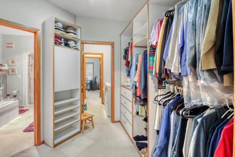 2709 30th Avenue S Fargo ND 58103