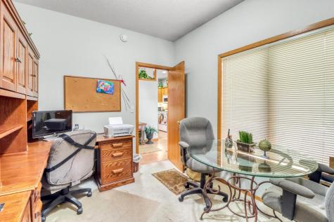 2709 30th Avenue S Fargo ND 58103