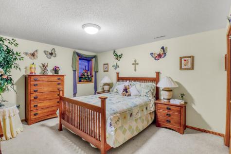 2709 30th Avenue S Fargo ND 58103