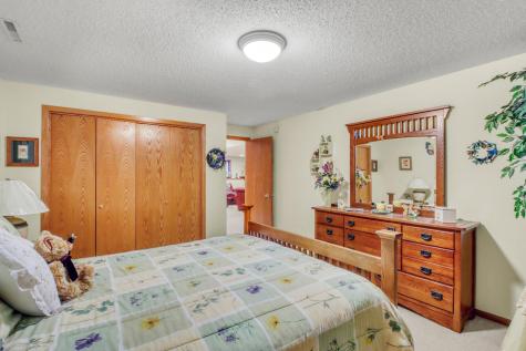2709 30th Avenue S Fargo ND 58103
