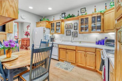 2709 30th Avenue S Fargo ND 58103
