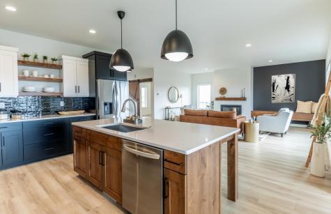 8327 59 Street S Horace ND 58047