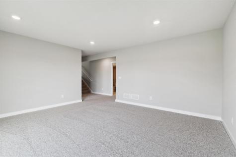 1649 Shasta Drive Shakopee MN 55379