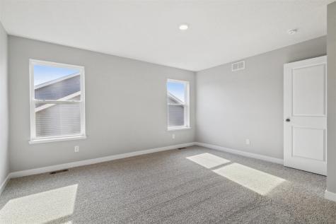 1649 Shasta Drive Shakopee MN 55379