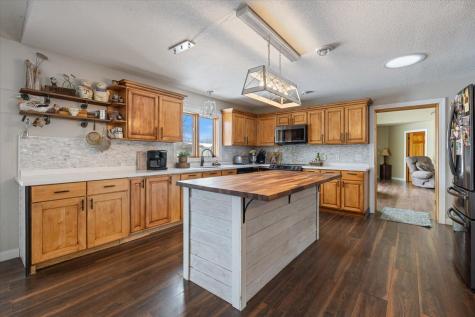 130 5th Street Nashwauk MN 55769