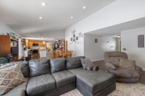 130 5th Street Nashwauk MN 55769